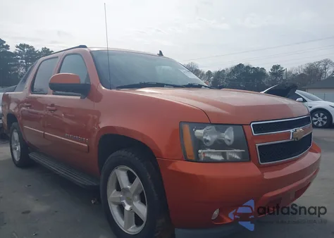 2007 Chevrolet Avalanche 1500 Ltz z USA, uszkodzony, nr VIN 3GNEC12J67G146618